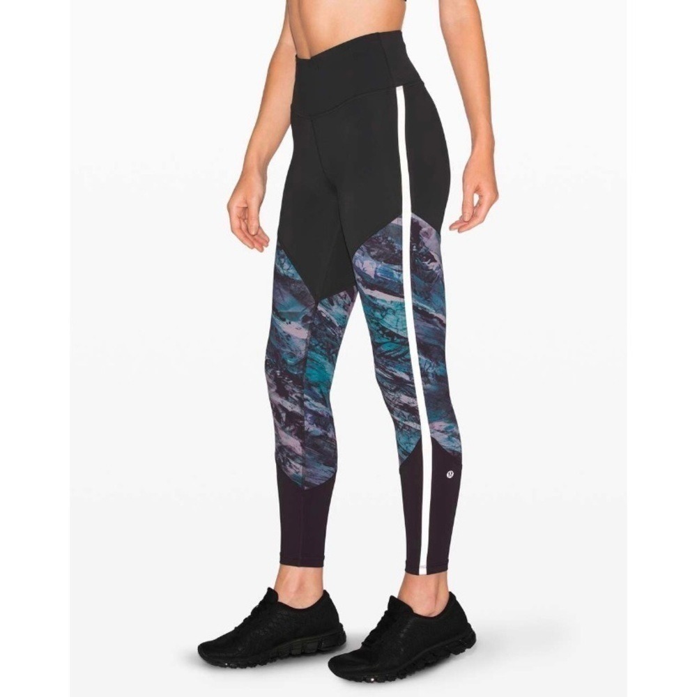 Lululemon Run to Reset Reflective Tight 25" Black Frozen Island Multi 6 Outdoors
